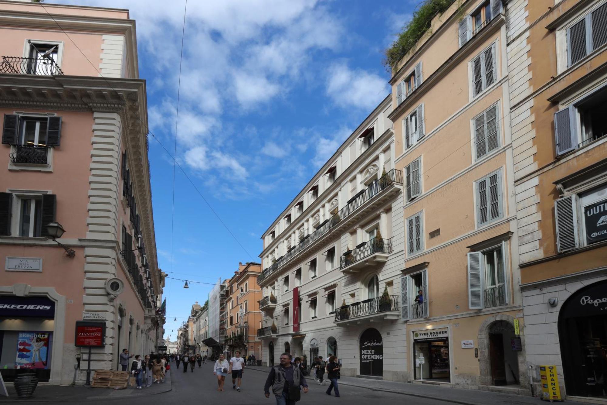 Nsm 71viadelcorso Con Terrazzo Appartement