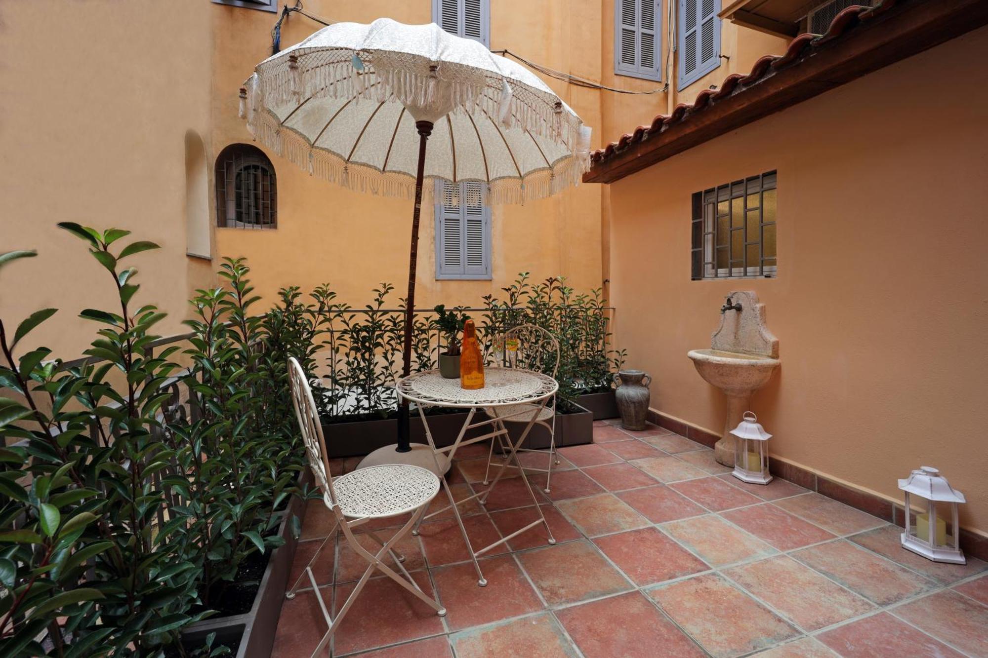 Nsm 71viadelcorso Con Terrazzo Appartement